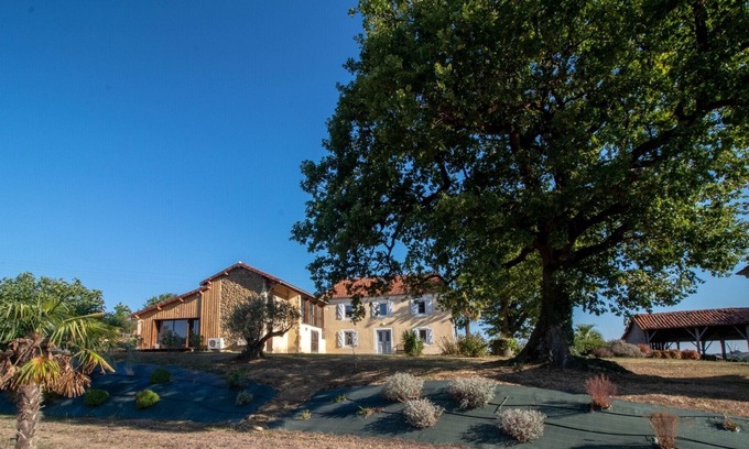 Bassoues Casa | Très Belle Maison de Vacances en Plein Coeur de la Nature à 10min de Marciac