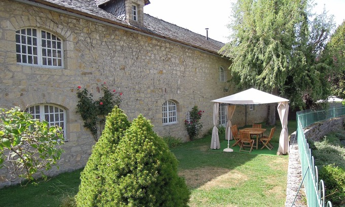 La Canourgue Casa | Trémoulis, 7 personas, decoración de buen gusto, cerca de las tiendas.