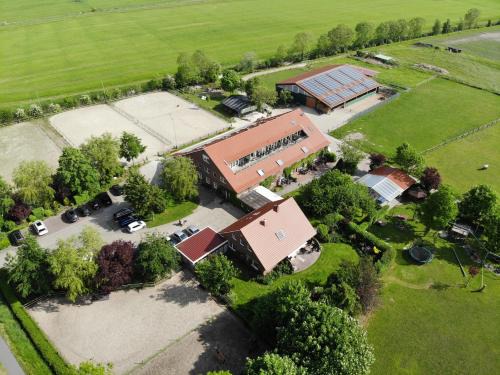 Wuppelser Altendeich Casa | Traberhof - Landurlaub in seiner schönsten Form - freies Reiten inbegriffen - Hunde willkommen - Sauna im Haus - Kanuverleih - tolle Radwege - Deich in Sichtweite