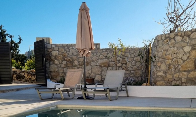 Margarites Casa | Traditional Anna's Stone House with Private Pool