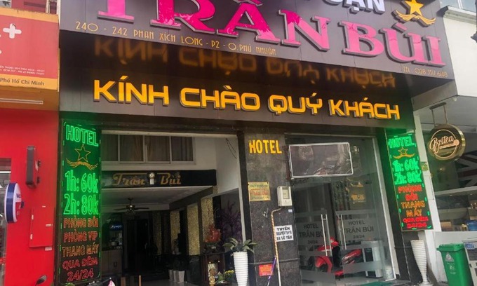 Phu Nhuan Apartamento | Tran Bui Hotel 240-242 Phan Xích Long, Q Phú Nhuận - by Bay Luxury