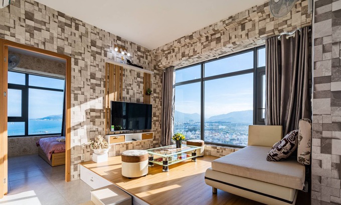 Vinh Phuoc Hotel | Trangs Beachfront Apartment Nha Trang