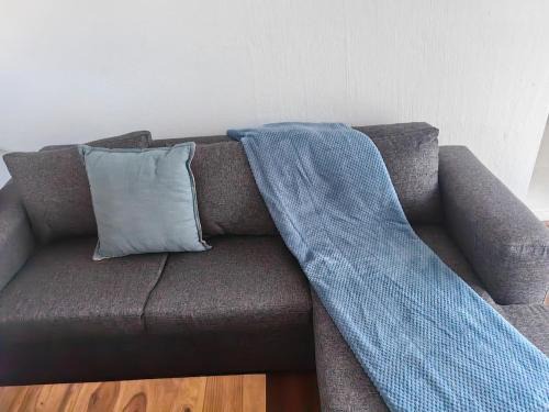 Greater Johannesburg Metropolitan Area Apartamento | Tranquil Escape in Bromhof area
