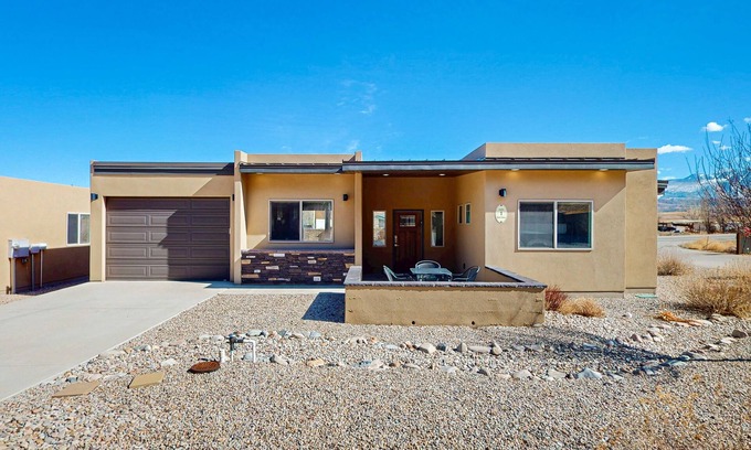 Moab South Valley Casa | ¡NUEVO LISTADO! Hogar tranquilo con vistas increíbles y excelente ubicación cerca de Arches NP