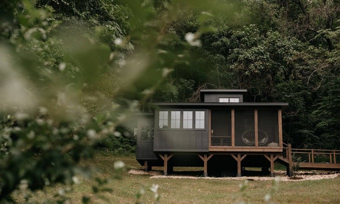 Faber Casa | Tranquil Loft Retreat in Virginia Wine Country