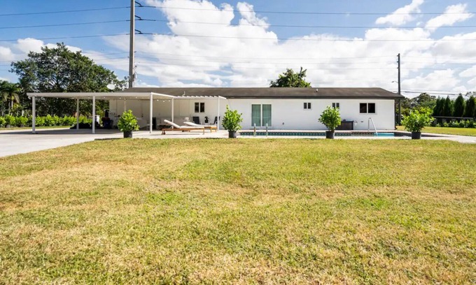 Davie Casa | Retiro Rural: Hermosa Casa 3BD con Piscina