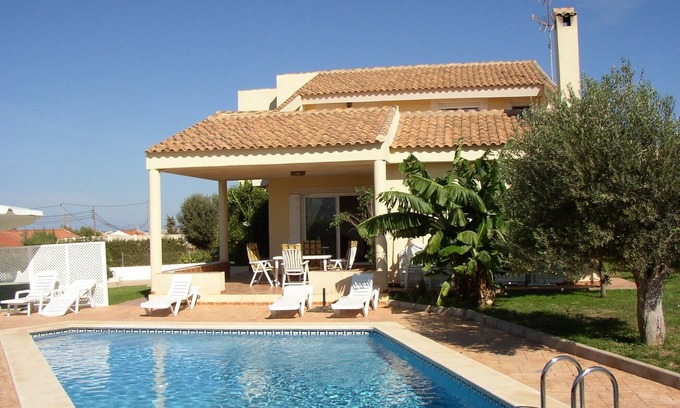 Las Barracas Villa | Cómoda villa familiar con piscina privada cerca de La Manga Club