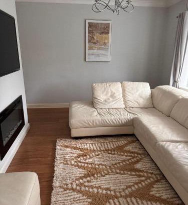 Walsall Casa | Tranquil Walsall Retreat - 4 Bedrooms