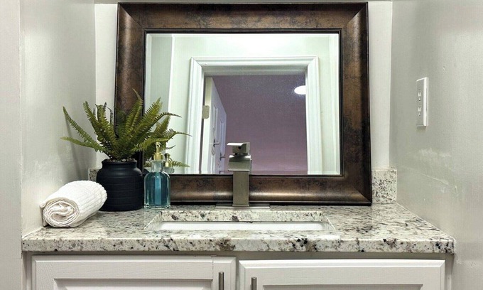 Chapel Hill Casa | Tranquil Woodland Getaway in North Carolina 1375