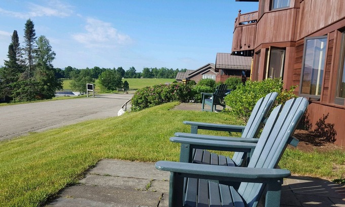 Moscow Casa | Trapp Family Lodge-2 BR guest house. Enjoy peak leaf season!