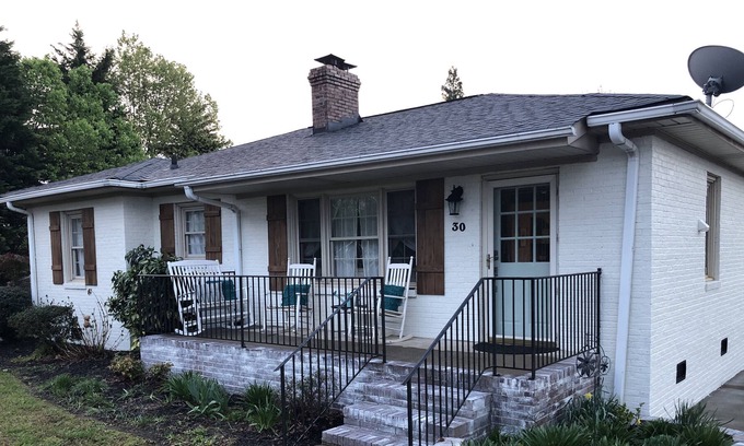 Travelers Rest Casa | Trav Rest, Swamp Rabbit Trail, Tryon Equestrian Centre, Paris Mountain, GreenVL