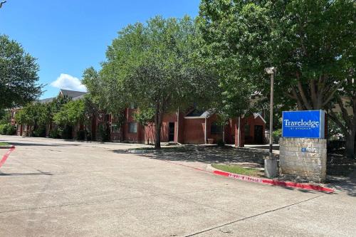 South Arlington Hotel | Travelodge by Wyndham Arlington/Dallas Area
