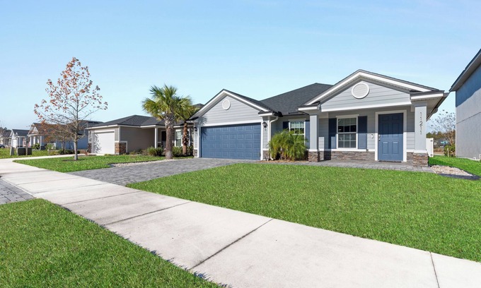 Westside Casa | TREAT YOURSELF Spacious 4-bedroom house with WiFi and AC in awesome Jacksonville