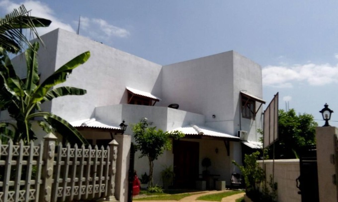 Anuradhapura Hotel | Tree House Holiday Home