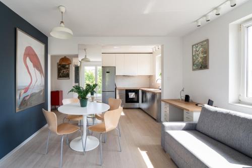 Grunwald Apartamento | TreeTop Studio near MTP