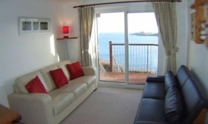 Portmellon Apartamento | Treloen Apartment 6 - Clifftop Apartment in Mevagissey with 'Wow' seaviews