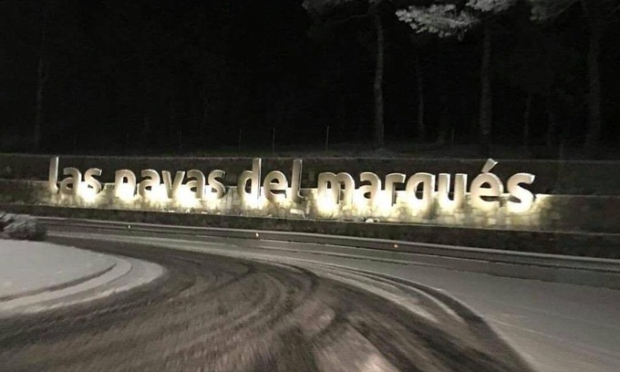 Las Navas Del Marques Apartamento | Tres Cruces Apartment