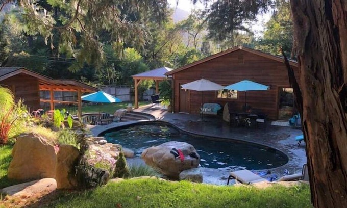 Salyer Casa | Trinity Valley Paradise, stunning swimming pool oasis, near Trinity River!