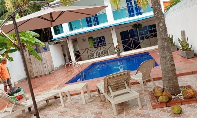 Santa Veronica Casa | Tropical 3 BR/3BA beach Villa w pool, WIFI, & AC in beautiful Santa Veronica
