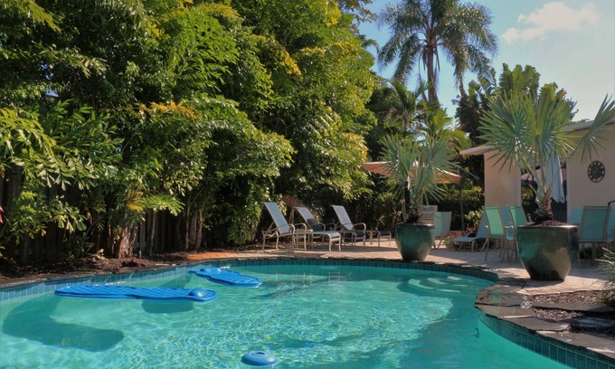 Wilton Manors Casa | Villa Brassrail - Hermoso refugio tropical / piscina privada climatizada