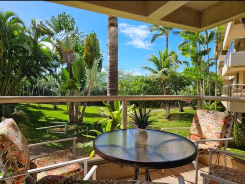 Kihei Apartamento | Tropical Family Resort Near Beach-Full Kitchen, AC & WIFI