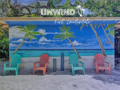 Riverside Park Casa | Tropical Oasis - BBQ and Beach-Inspired Nook