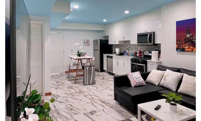 Society Hill Apartamento | True Philly Experience