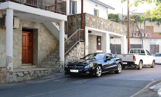 Pelentri Casa | Tsangaris House in Action