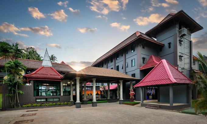 Karon Complejo | Tuana Hotels The Phulin Resort