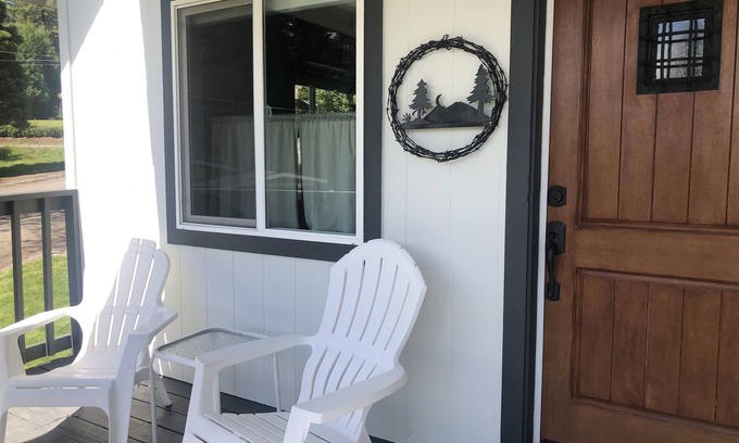 McCloud Casa | Tucci House - Acogedora casa histórica - Capacidad para 10 personas - Vacaciones familiares / escapada en pareja