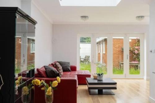 Tudor Casa | Tudor house · Kingston luxury 5 bed villa