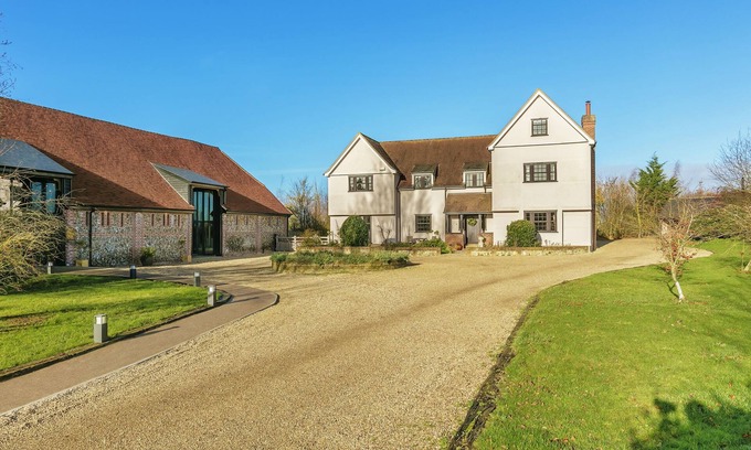 Halstead Casa | TUFFON HALL FARMHOUSE, family friendly in Sible Hedingham
