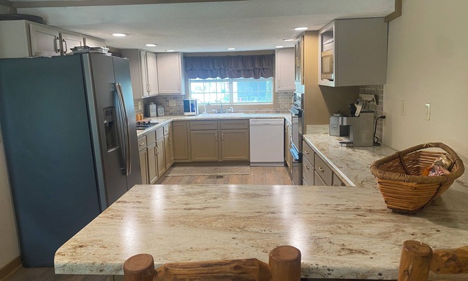 Tunica Cabina | Tunica Here We Come!