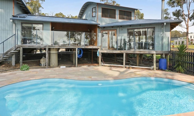 Tura Beach Casa | Tura Tree House- Tura