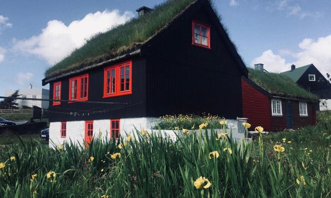 Mivagur Casa | Turf House Cottage - Near Airport