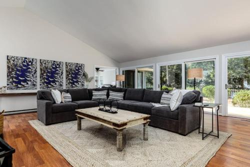 Old Town Casa | Turn the Page - Village of Pinehurst 3BR Getaway