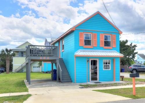 Carolina Beach Casa | Turquoise Tunny by Carolina Beach Realty
