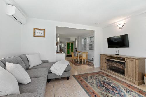 Vilano Beach Apartamento | Turtle Hideaway- Walk to Beach & Pier