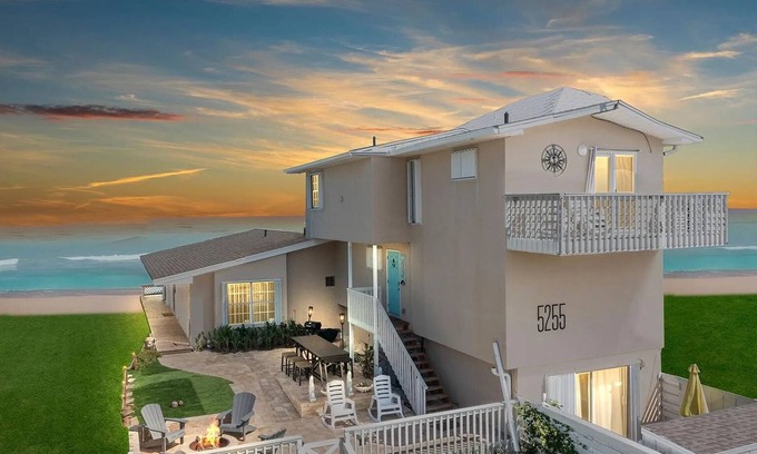 Melbourne Beach Apartamento | Turtle's Eggs Beach Front Unit# 03