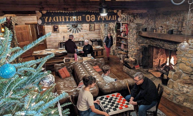 Dawsonville Cabina | cabina premium fuera de la red (Dahlonega / Dawsonville)