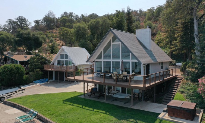 Clearlake Casa | Twin A Frame Homes. Casa principal unifamiliar grande y 2ª casa OPCIONAL.