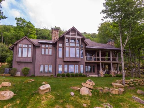 Banner Elk Casa | Twin Boulder Lodge at Eagles Nest