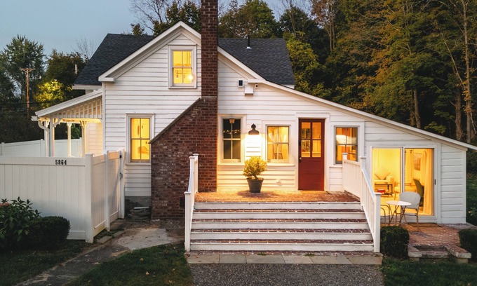 Clinton Corners Casa | Twin Cedar Pond: Modern Farmhouse w/ Sprawling Deck and Oversized Indoor Hot Tub
