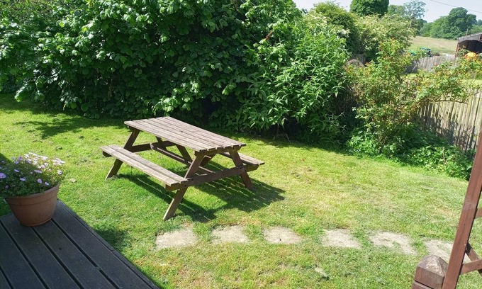 East Tisted Cama Y Desayuno | Cama de Matrimonio o Dos Camas-Baño en la habitacion-B&B