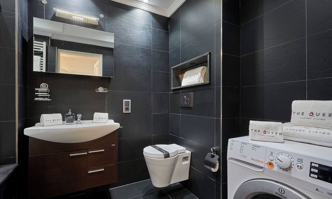 Bonnevoie Apartamento | Two-Bedroom Apartment with Spa Bath