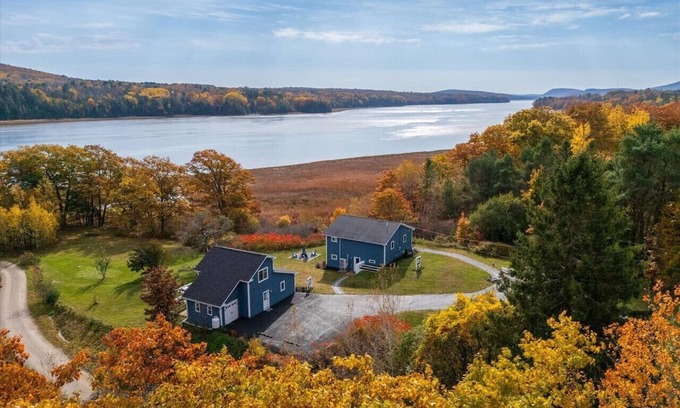 Winterport Apartamento | Stunning Remodeled Coastal Oasis - Gorgeous Water Views, A/C, Dogs, Firepit