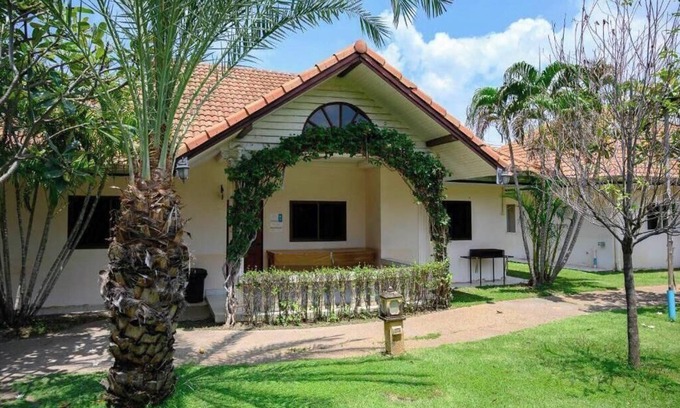Si Racha Apartamento | Two Fifty Nine Resort 259 Resort Three-Bedroom House #2