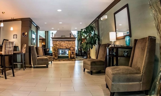 Alpharetta Hotel | TWO Spacious 2BR Suites, Complimentary Breakfast, Pet-friendly Property!