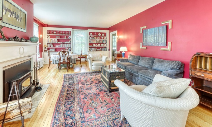 Arlington Casa | Two-Story Home w/Patio, Gas Grill, Wood Fireplace, Free WiFi, & Mountain Views