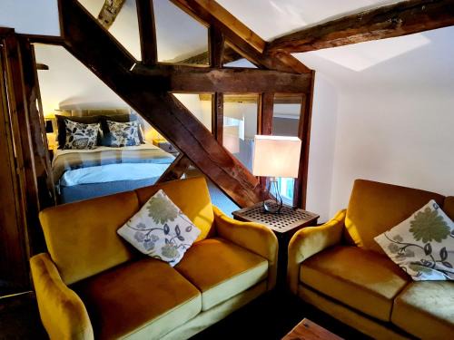 Rhayader Casa | Ty Morgan's